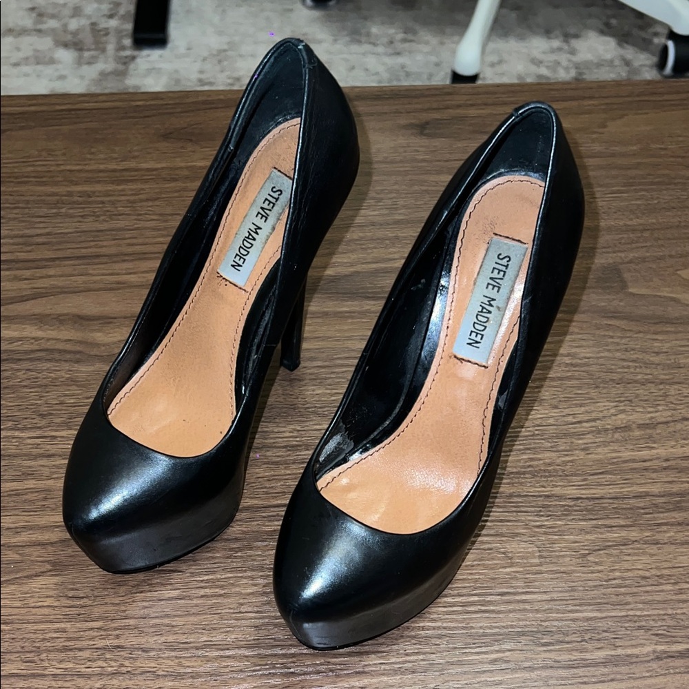 Steve Madden Classic Black Heels